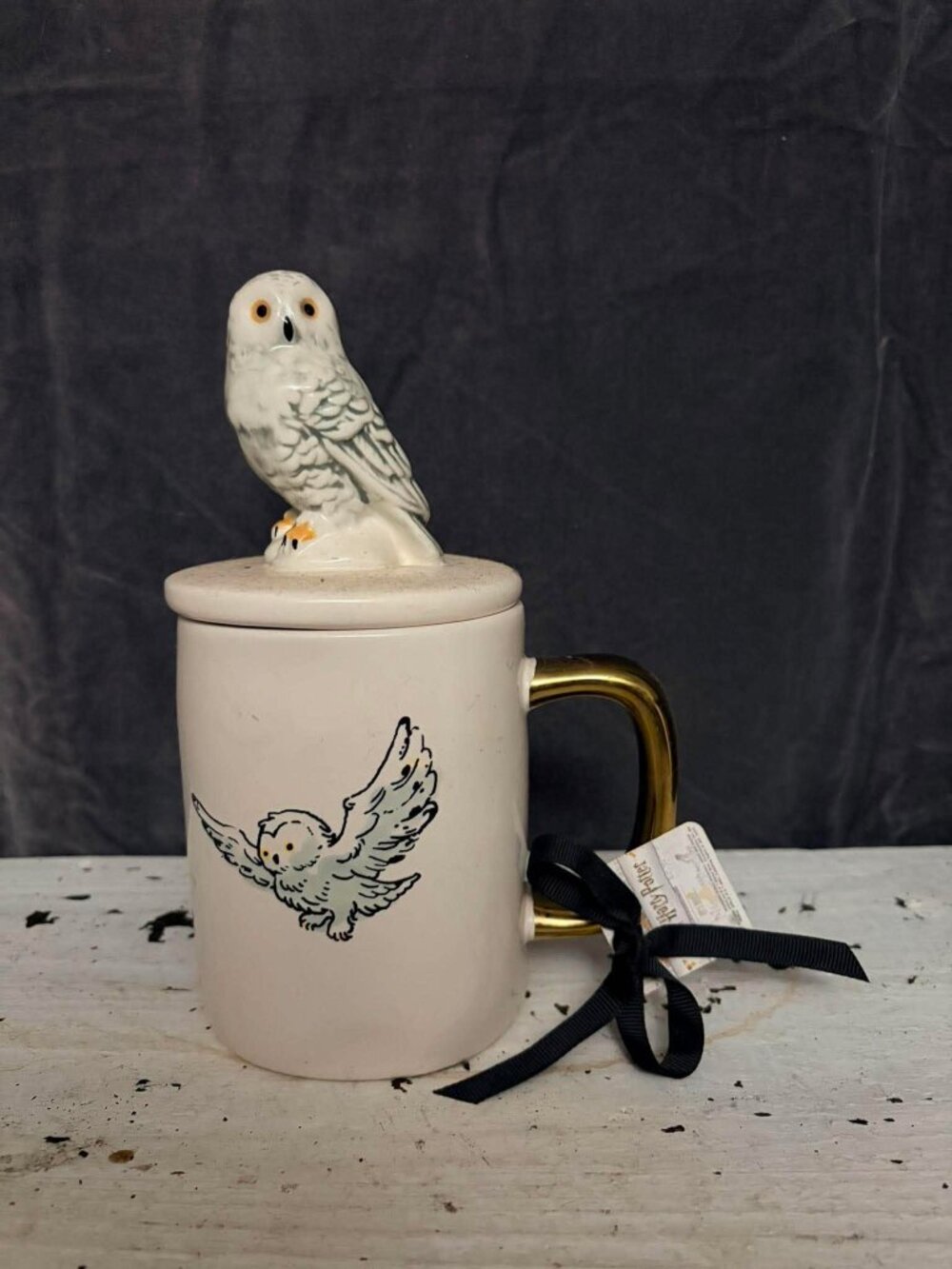 Harry Potter Hedwig Lidded Ceramic Mug Rae Dunn by Magenta Gold Handle 18 oz